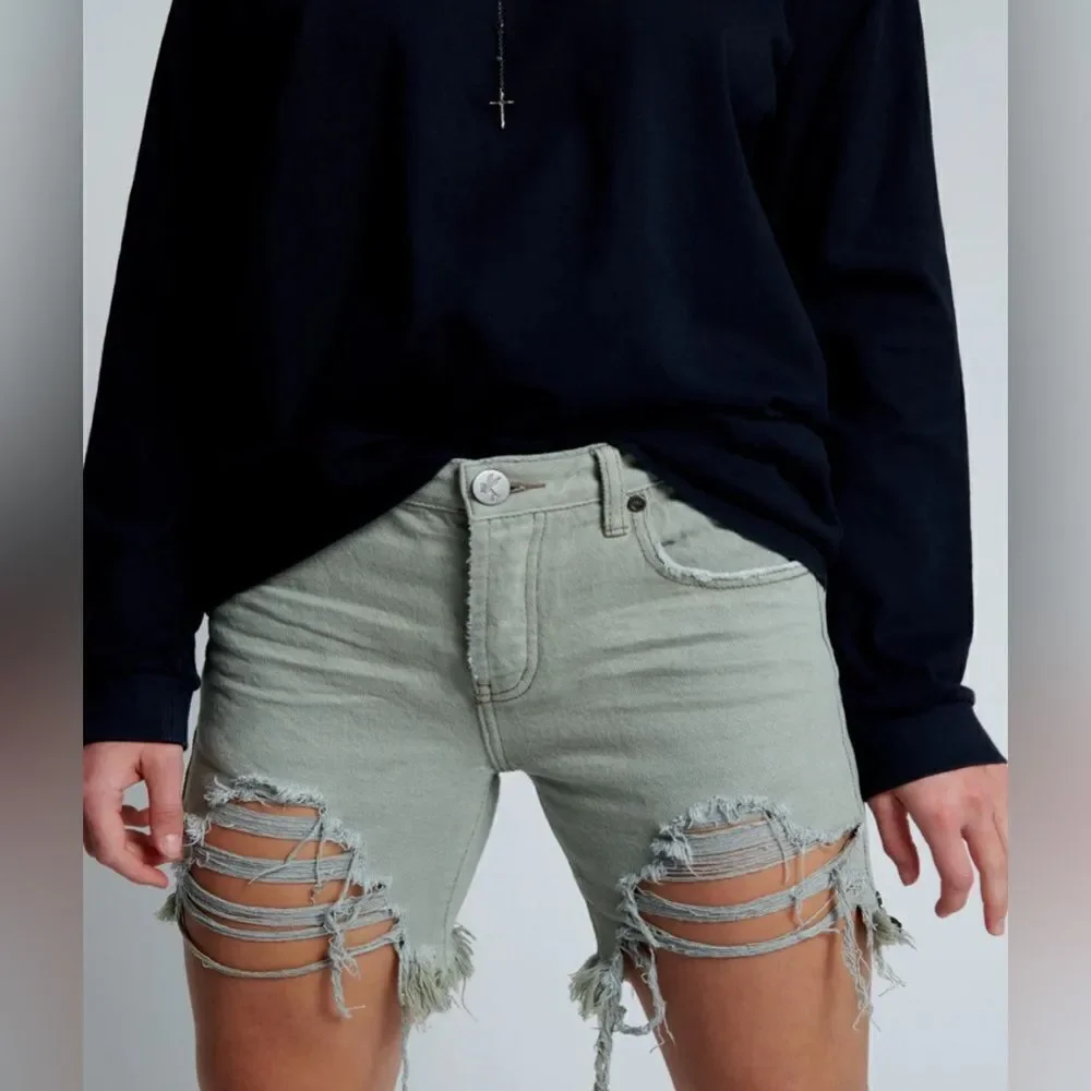One Teaspoon Free People Stevies Long Length Boyfriend Shorts fade Khaki NWT 28
